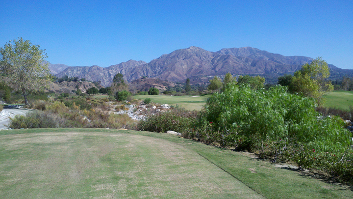 Angeles National Golf Review Picture