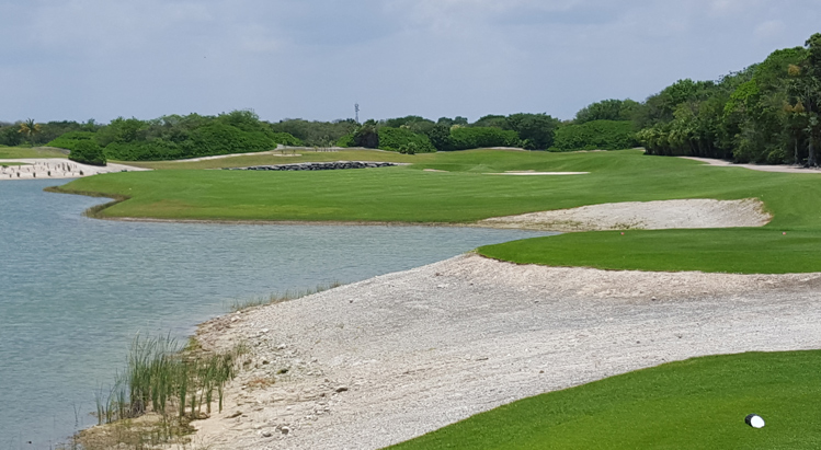 Cancun Golf Course Review Picture